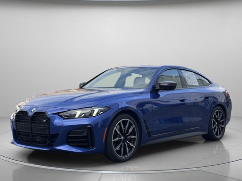 Certified 2025 BMW M440i image 2