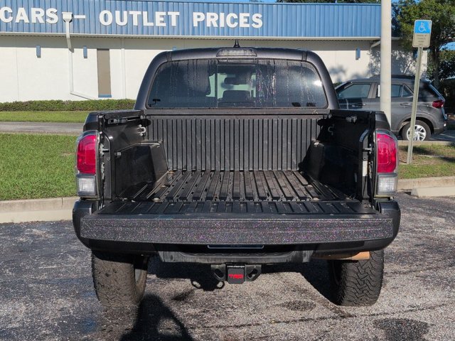 Used 2021 Toyota Tacoma TRD Sport w/ Technology Package RWD image 12