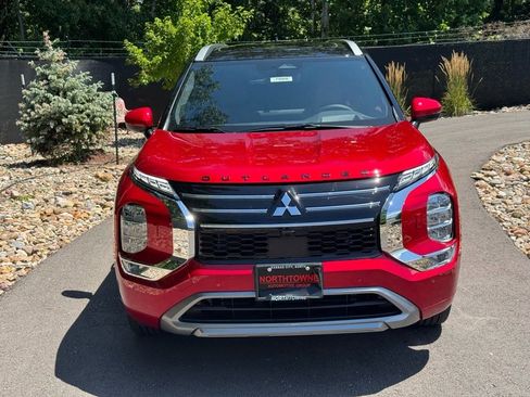 New 2025 Mitsubishi Outlander SEL image 8