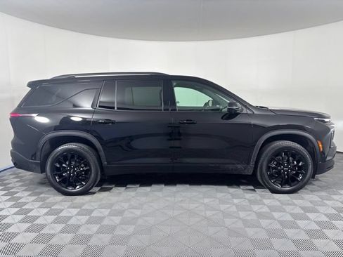 Used 2024 Chevrolet Traverse LT w/ Enhanced Driving Package AWD/4WD image 33