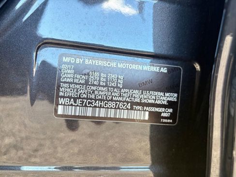 Used 2017 BMW 540i xDrive image 29