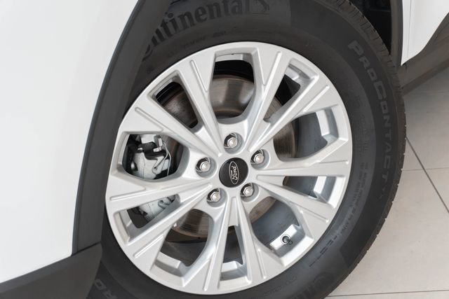 Used 2025 Ford Escape Active AWD/4WD image 2