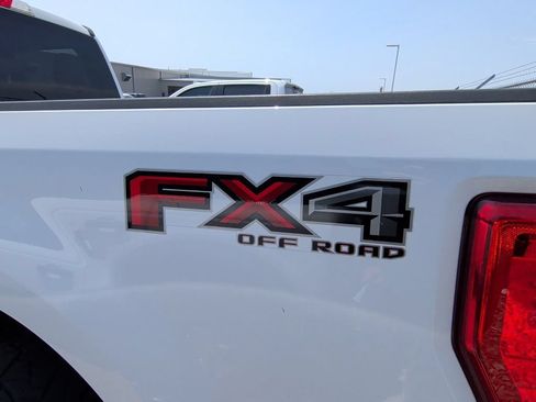 Used 2019 Ford F250 XL w/ STX Appearance Package AWD/4WD image 8