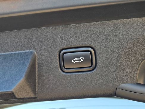 Used 2024 Kia Sportage SX Prestige image 24