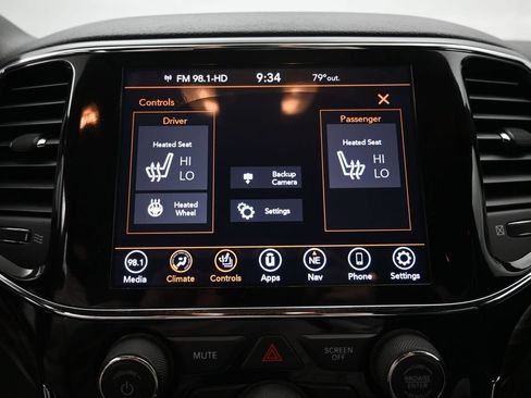 Used 2020 Jeep Grand Cherokee Altitude AWD/4WD image 15