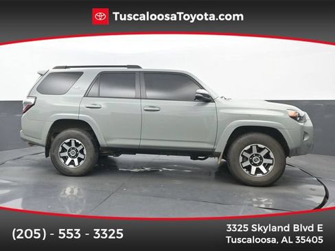 Used 2022 Toyota 4Runner TRD Off-Road Premium w/ Moonroof Package AWD/4WD image 1