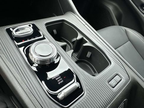 New 2026 Jeep Cherokee Limited AWD/4WD image 35