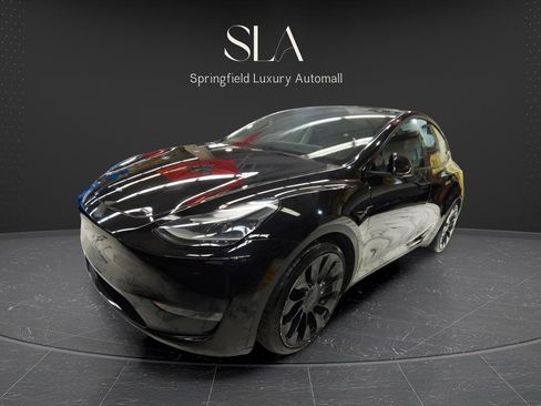 Used 2022 Tesla Model Y Performance image 7