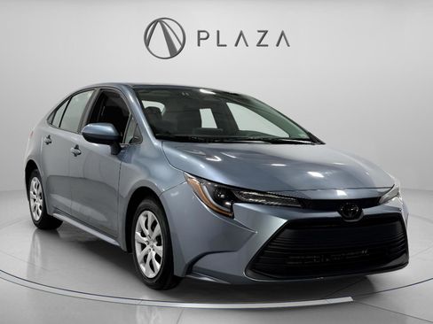 Used 2024 Toyota Corolla LE image 6