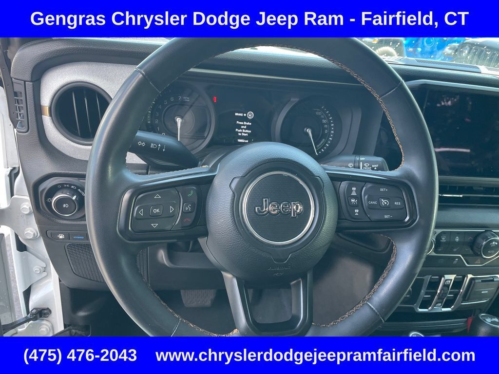 Certified 2024 Jeep Wrangler Unlimited w/ Convenience Group AWD/4WD image 47