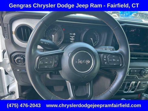 Used 2024 Jeep Wrangler Unlimited w/ Convenience Group AWD/4WD image 47
