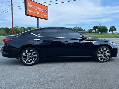 Used 2023 Nissan Altima 2.5 SL AWD/4WD image 12