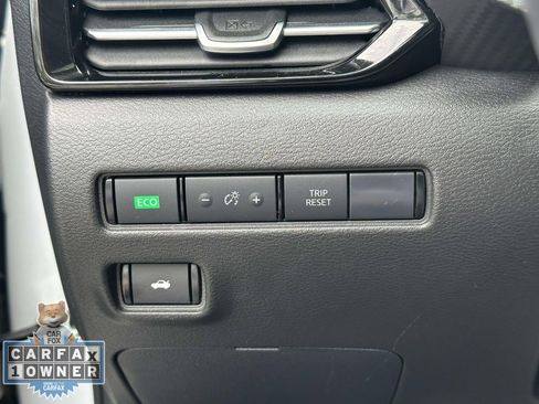 Used 2024 Nissan Sentra SR w/ SR Premium Package FWD image 25