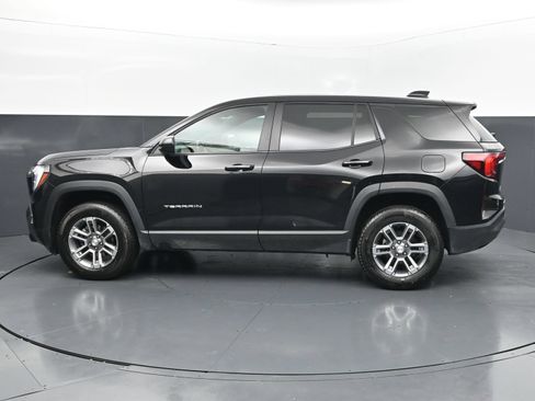 Used 2026 GMC Terrain Elevation FWD image 3