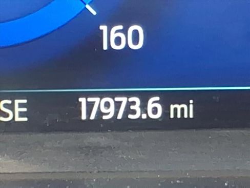 Certified 2022 Ford Escape Titanium w/ Titanium Elite Package image 23