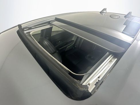 Used 2023 Nissan Ariya FWD image 27