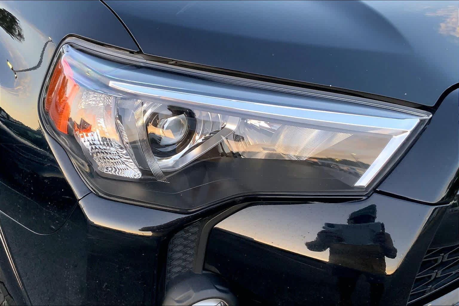Used 2023 Toyota 4Runner TRD Off-Road AWD/4WD image 25