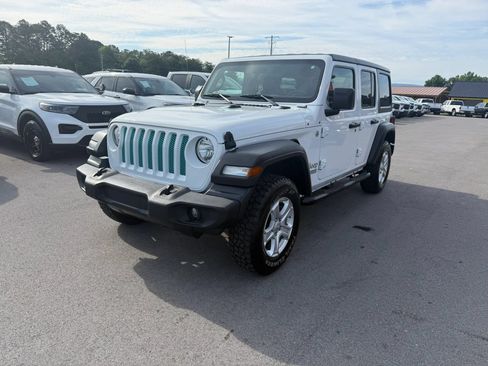 Used 2020 Jeep Wrangler Unlimited Sport S AWD/4WD image 2