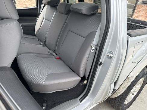 Used 2012 Toyota Tacoma PreRunner w/ TRD Off-Road Pkg image 28