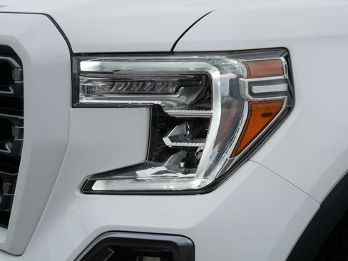 Used 2021 GMC Sierra 1500 AT4 w/ AT4 Preferred Package AWD/4WD image 16