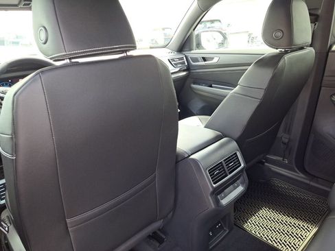 New 2026 Volkswagen Atlas Cross Sport SEL R-Line image 24