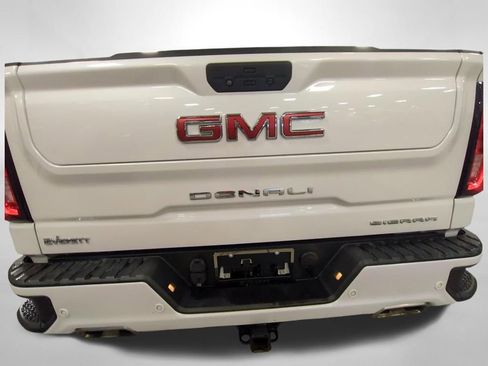 Used 2022 GMC Sierra 1500 Denali w/ Denali Premium Package image 33