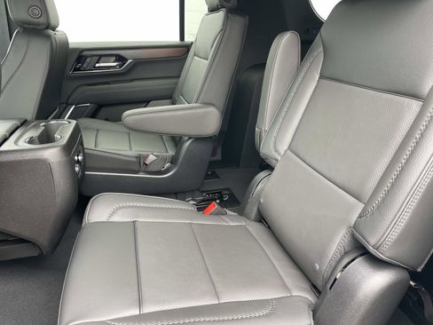 New 2026 GMC Yukon XL Denali w/ Sun & Power Step Package image 23