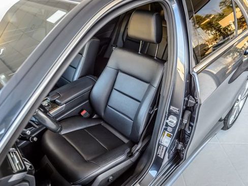 Used 2015 Mercedes-Benz E 350 Sedan image 39