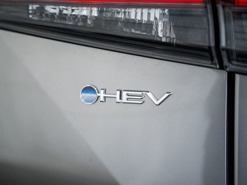 New 2026 Toyota Highlander Platinum image 8