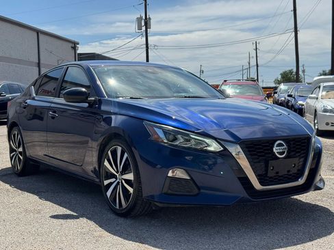 Used 2020 Nissan Altima 2.5 SR FWD image 9