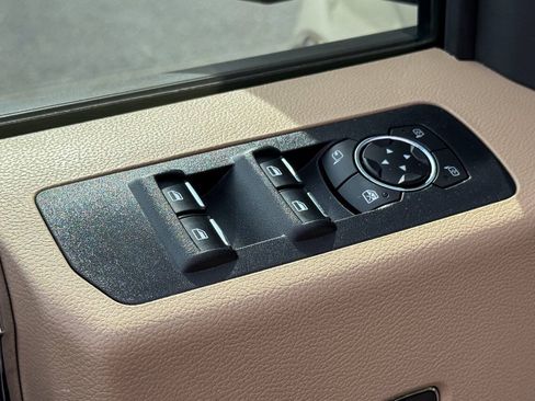 Used 2017 Ford F150 Lariat AWD/4WD image 29