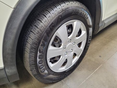 Used 2019 Nissan Rogue Sport S FWD image 31