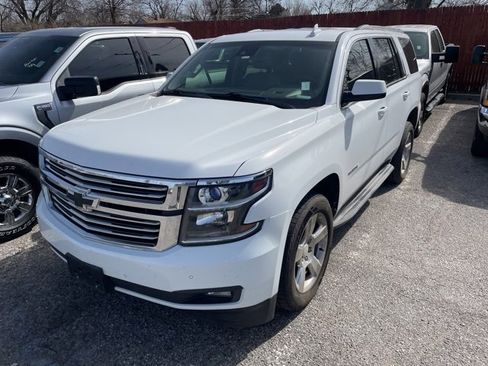 Used 2016 Chevrolet Tahoe LT image 2