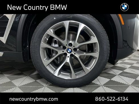 New 2026 BMW X5 xDrive40i w/ Climate Comfort Package image 9
