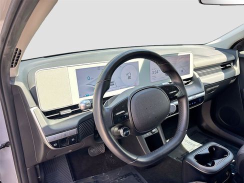 Used 2024 Hyundai Ioniq 5 SE RWD image 9