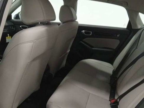 Used 2024 Honda Civic Touring image 17