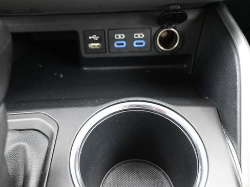 Used 2022 Toyota Highlander XLE image 23