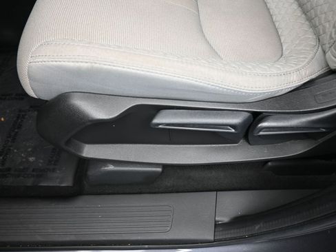 Used 2023 Honda Pilot LX image 15