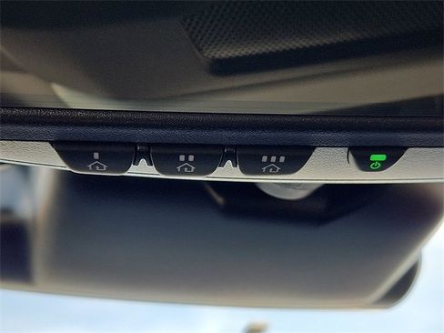 Certified 2024 Subaru Crosstrek 2.0i image 20