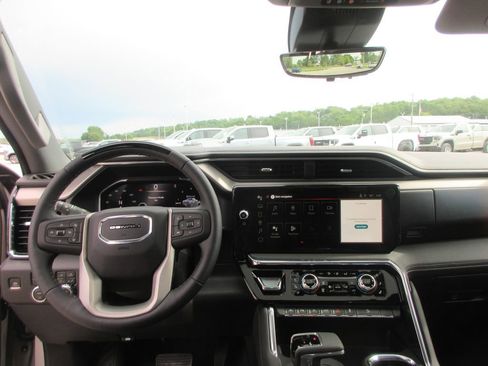 New 2026 GMC Sierra 1500 Denali AWD/4WD image 16