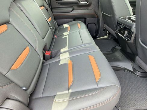 Used 2024 GMC Sierra 2500 AT4 w/ AT4 Premium Plus Package AWD/4WD image 30
