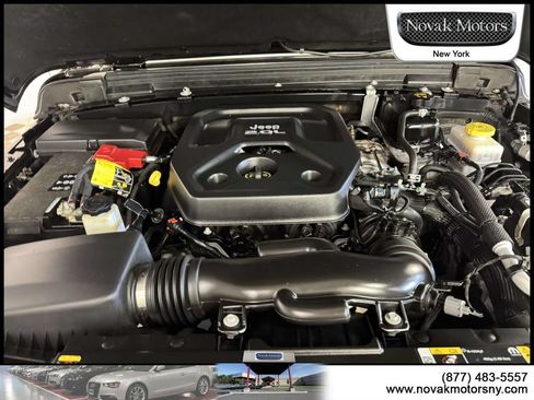 Used 2023 Jeep Wrangler Sport AWD/4WD image 7
