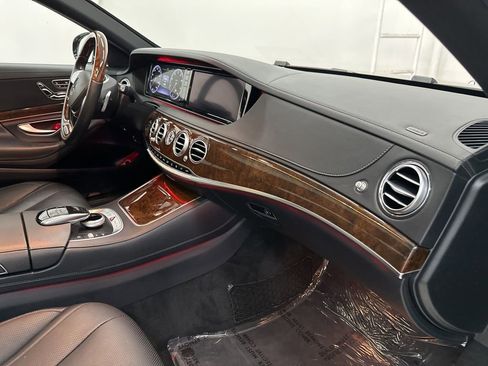 Used 2015 Mercedes-Benz S 550 Sedan image 25
