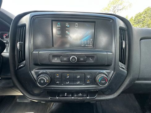 Used 2018 Chevrolet Silverado 2500 W/T RWD image 25