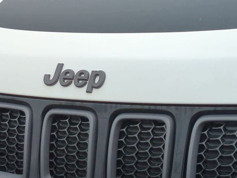 Used 2019 Jeep Compass Trailhawk AWD/4WD image 5