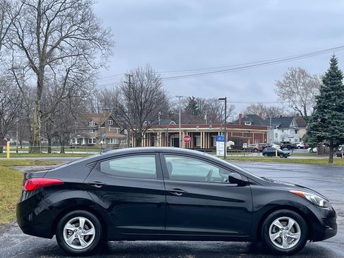 Used 2012 Hyundai Elantra GLS image 14