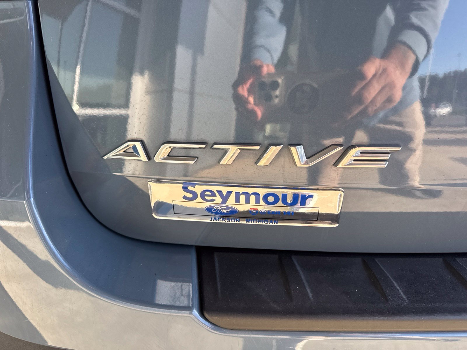 Certified 2025 Ford Explorer Active AWD/4WD image 15