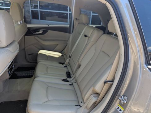 Used 2017 Audi Q7 3.0T Prestige AWD/4WD image 25