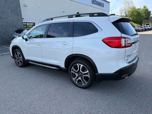 Used 2025 Subaru Ascent Limited AWD/4WD image 3