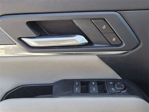 New 2025 GMC Terrain Elevation image 17